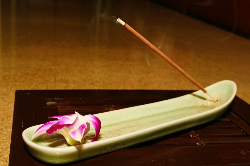 cleansing negative energy incense
